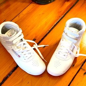 High top Reebok classics sneaker